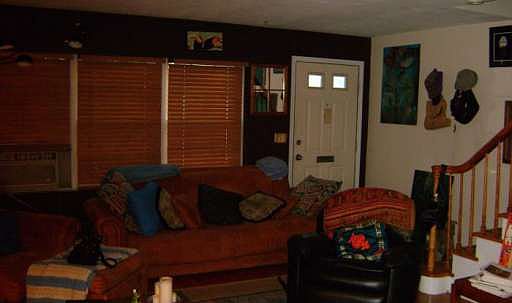 1st image of 25 Huguenot St