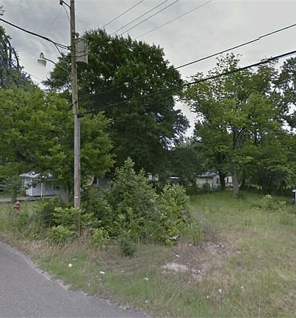 1st image of 917 East Ave