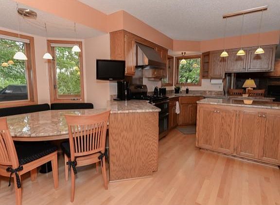 2nd image of 15136 Cherry Ln