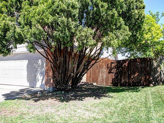 4th image of 6809 Amber Dr