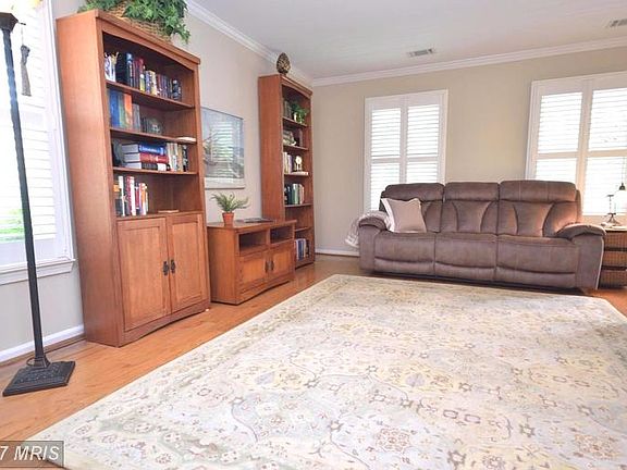 5th image of 1612 Sadlers Wells Dr