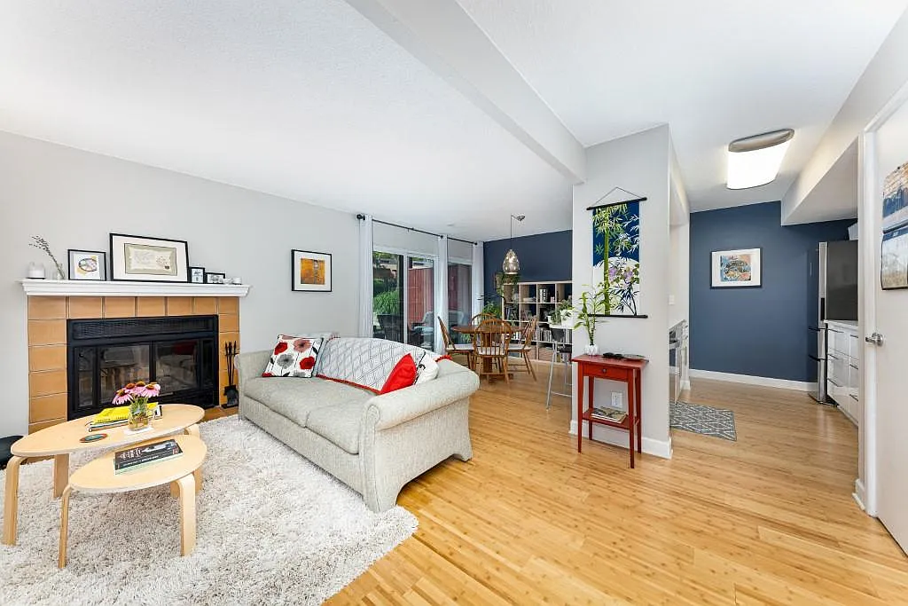 2 bed, 896 sqft, $1,850 — Photo 2