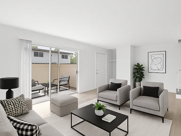 Estancia Apartments — Photo 2