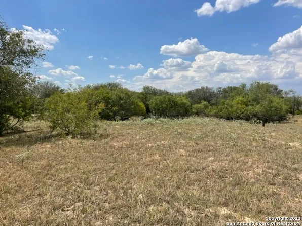 713 County Road 232 LOT 04, Floresville, TX 78114