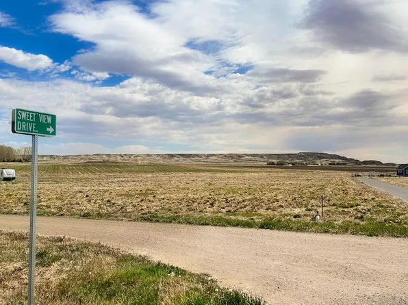 3 Sweet View Dr, Powell, WY 82435