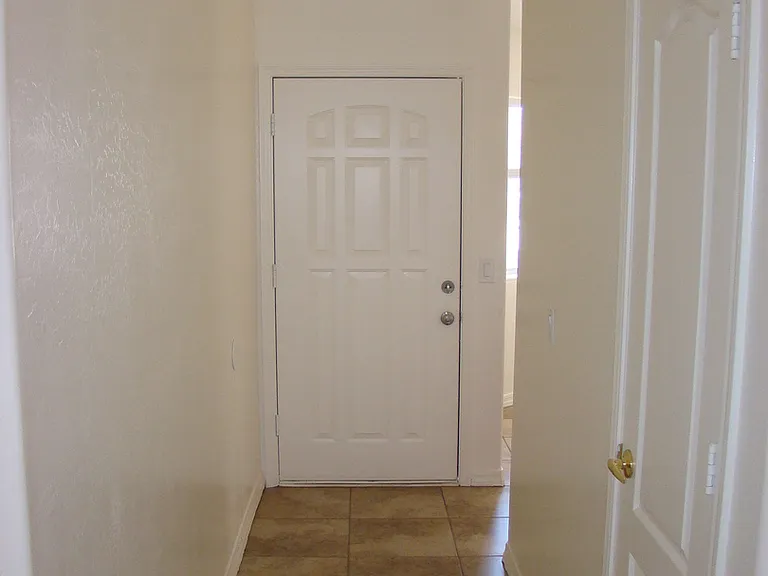 191 Olive Ln — Photo 9