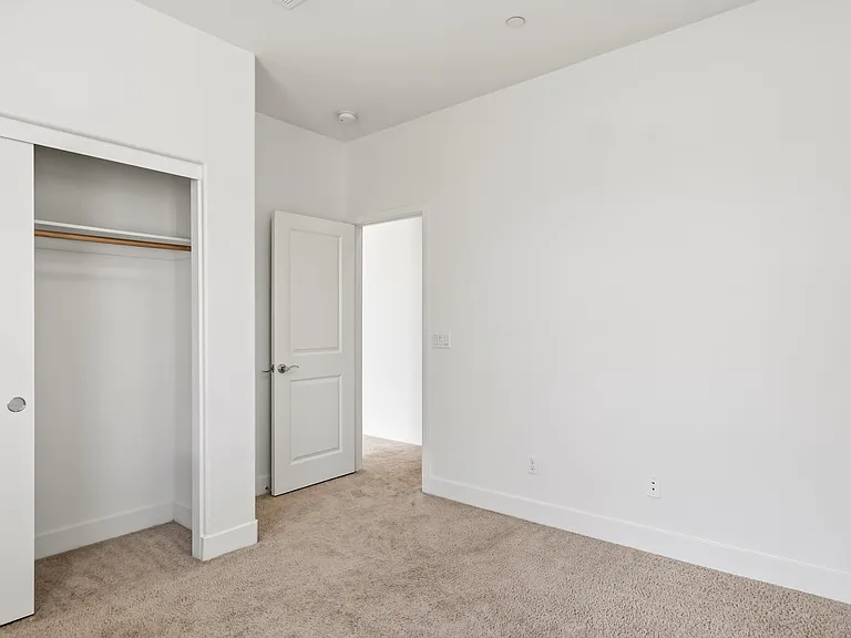 5219 Azul Dr — Photo 6