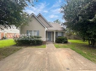 10721 Ridgefield Dr, Olive Branch, MS 38654