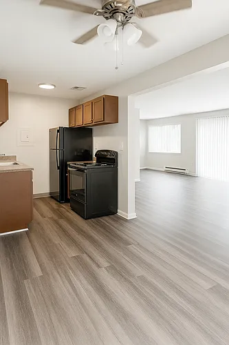 Anderson Square Apartments Photo 1