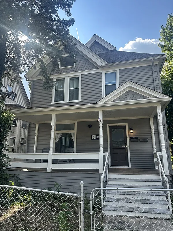 2 bed, 1.0 bath, 1000 sqft, $2,250 — Photo 2