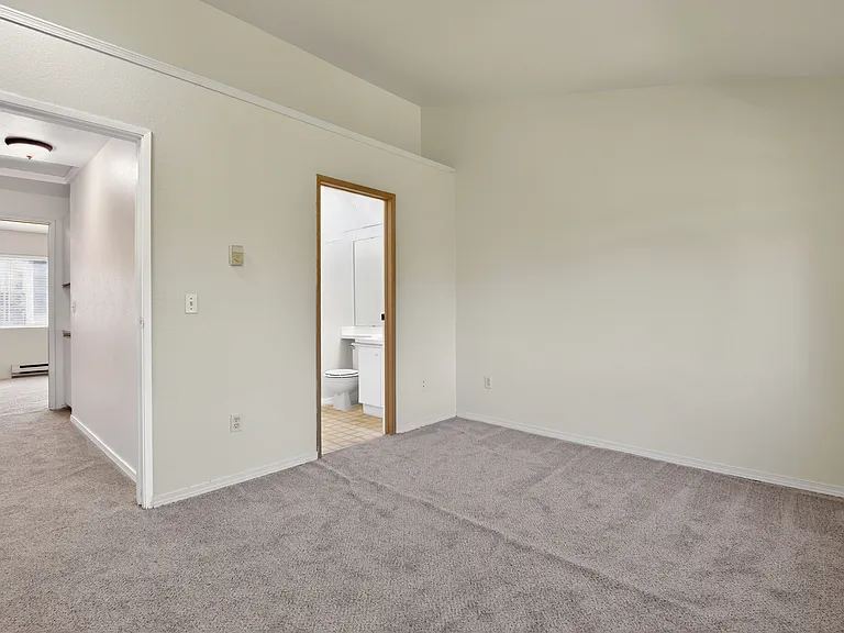 2100 S 336th St #P5 — Photo 10