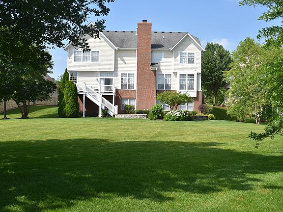 3rd image of 317 Colonial Dr