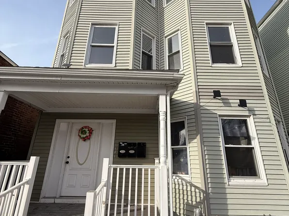 181 Norfolk St #1, Dorchester Center, MA 02124