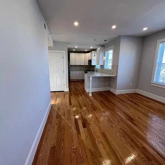 75 Winchester St #1 — Photo 6