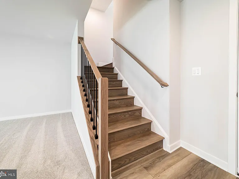 6227 Almerico Pl — Photo 72