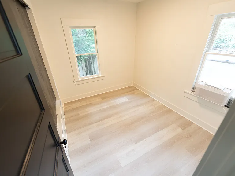 418 N Houser Dr — Photo 12