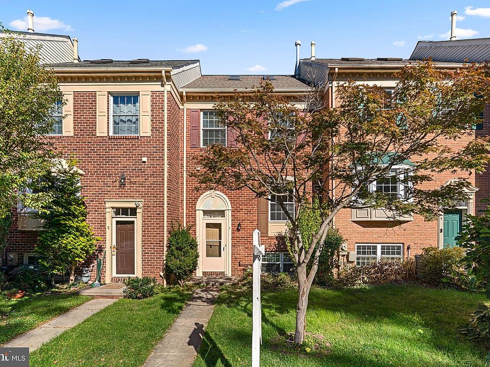 1st image of 7 Valley Crossing Cir
