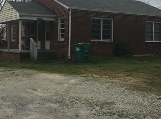 2922 Archdale Rd #B, High Pt, NC 27263