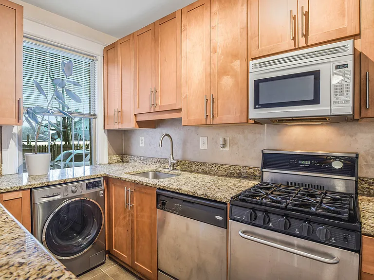 6645 Georgia Ave NW #103 — Photo 8
