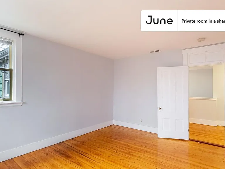 337 Central St #B — Photo 5