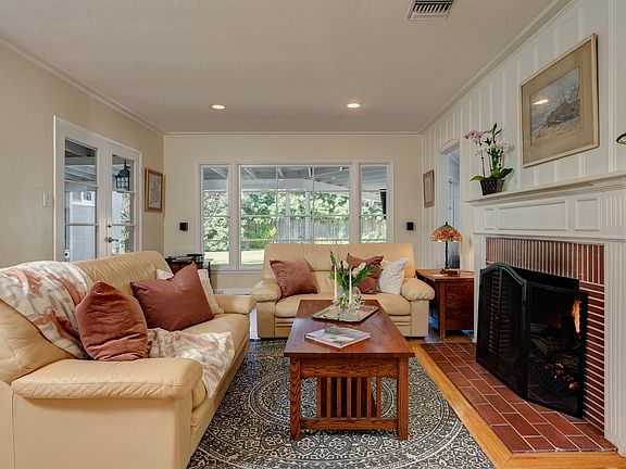 5th image of 4463 Hobbs Dr