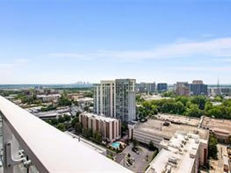 3325 Piedmont Rd NE #2205 — Photo 39