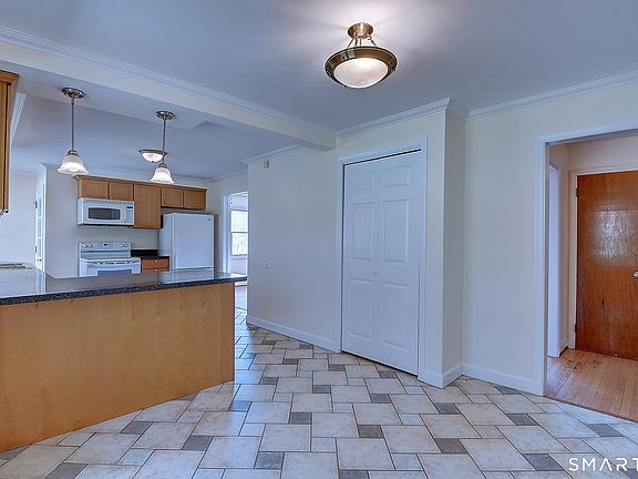 4th image of 162 Loehr Road