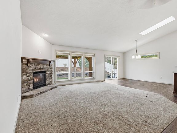 4th image of 11304 E Flagstone Ln