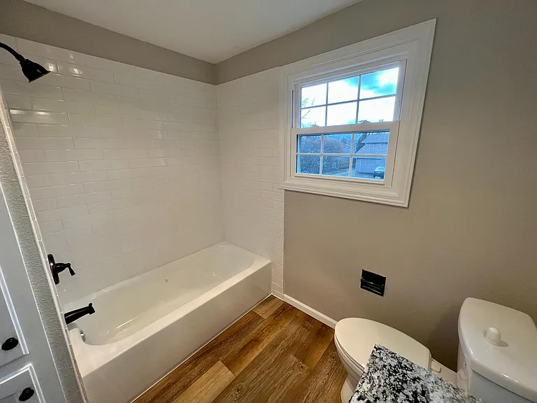2575 NW Fairlawn St — Photo 23