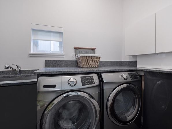 3295 Sunnyside Rd #12, Anmore, BC V3H 4Z4