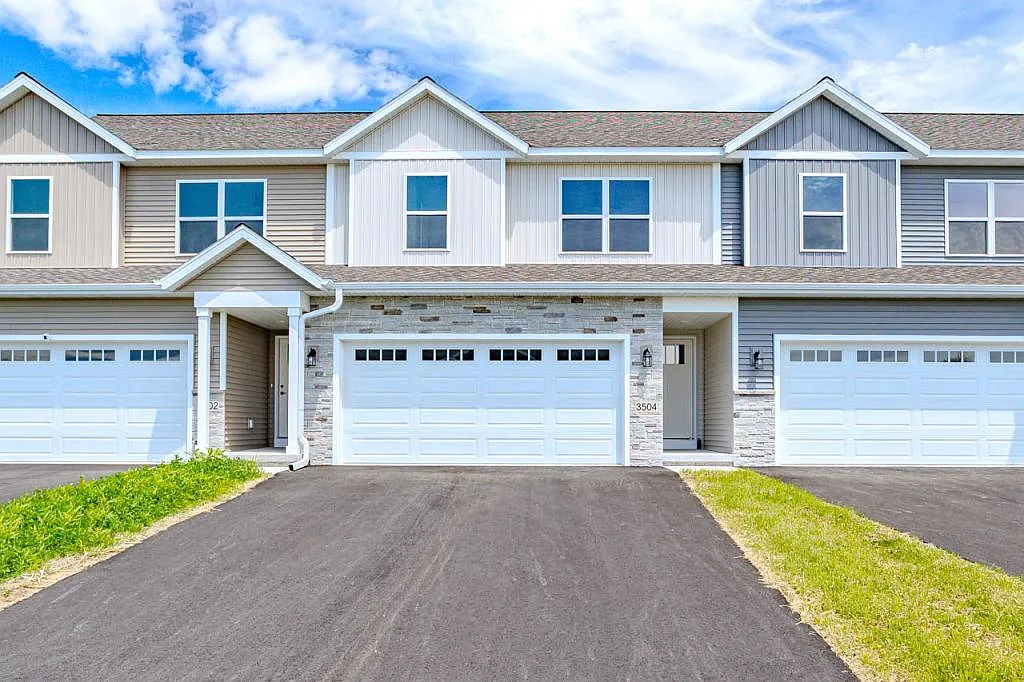 3504 Green Pastures Ln — Photo 1