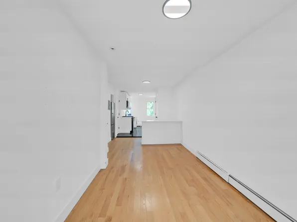 104 Jefferson Street image 8 of 14