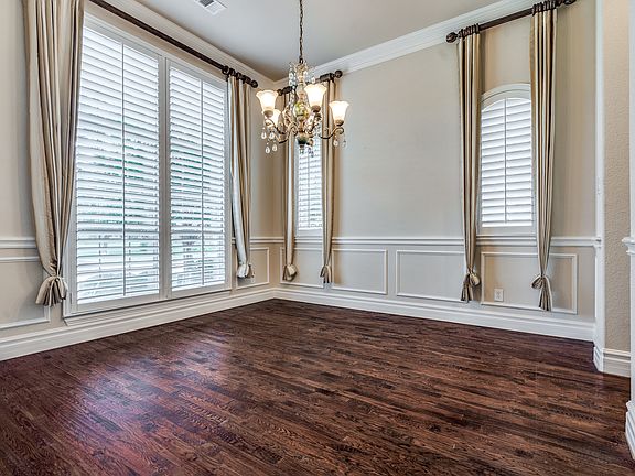 5th image of 7504 Grace Ave