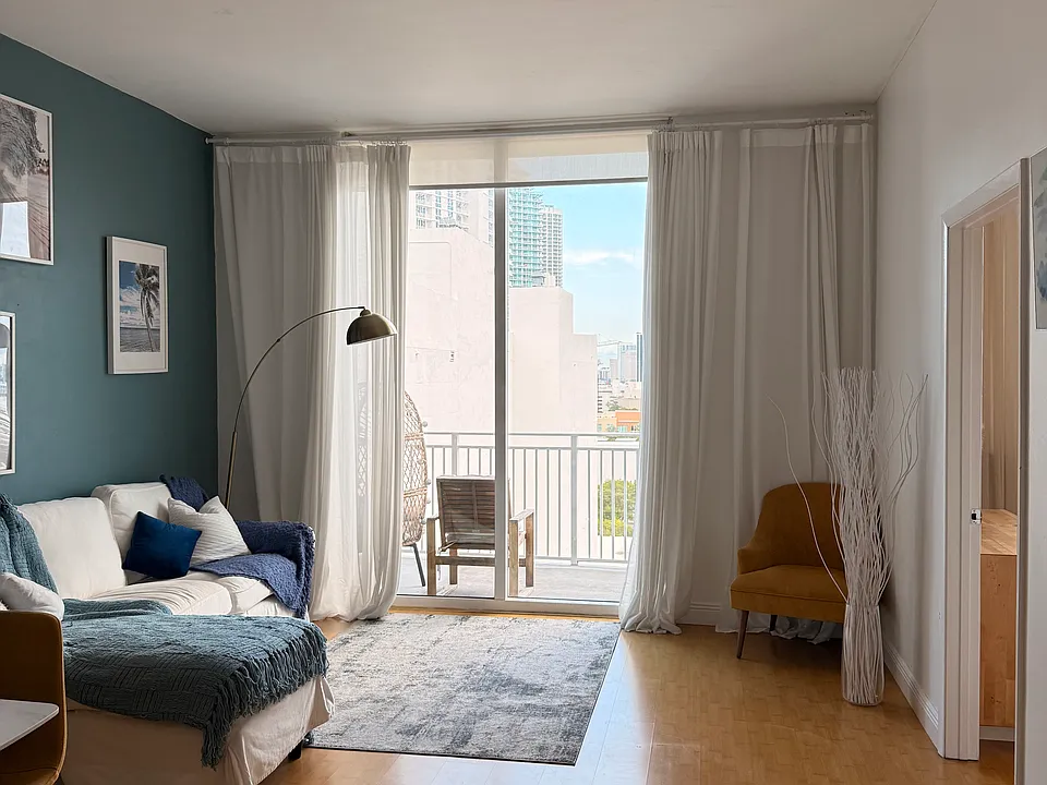 2275 Biscayne Blvd #Penthouse 206