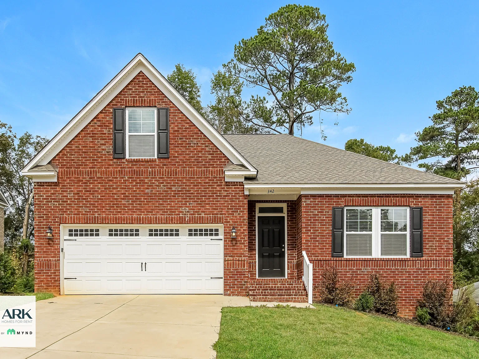 4 bed, 2.0 bath, 1956 sqft, $2,145 — Photo 1