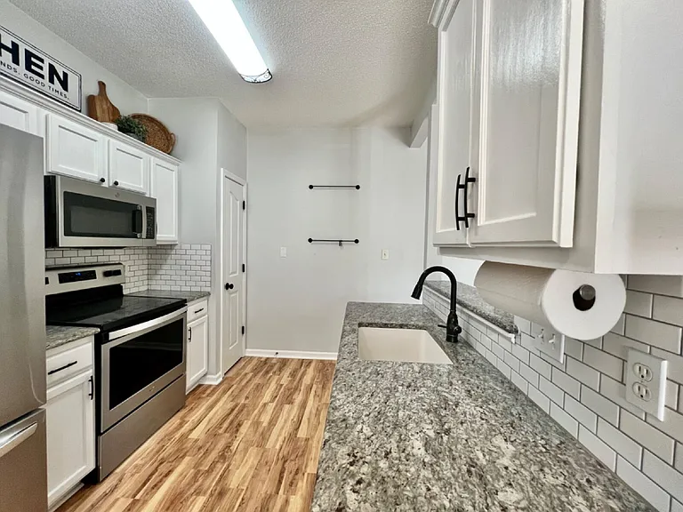 1309 Anthem Ct — Photo 7