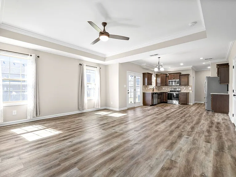 205 Elwell Rd — Photo 12