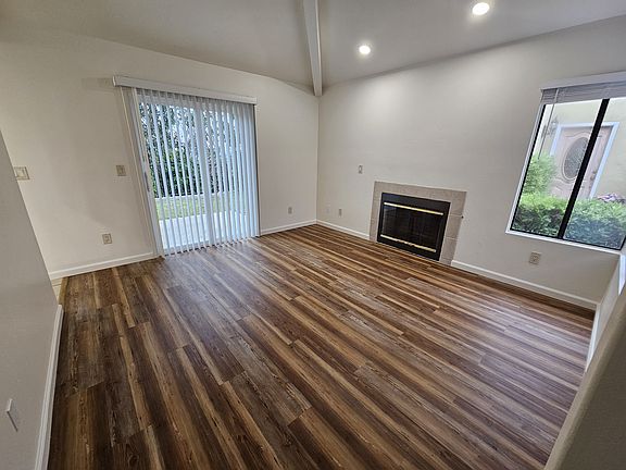 Family room 1