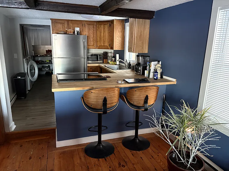 2 Fox Ln — Photo 2