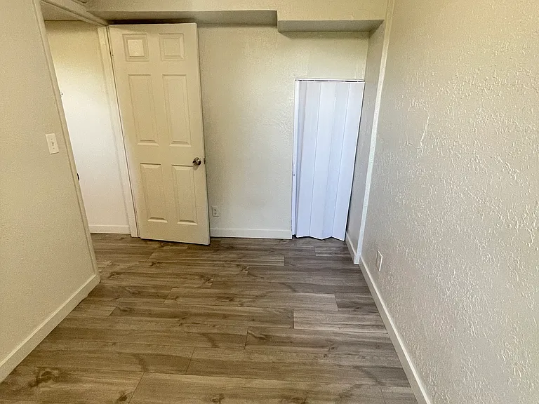 2915 Madison Ave #2 — Photo 6
