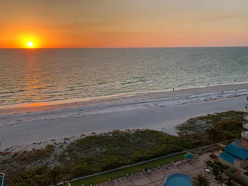 1540 Gulf Blvd #1207 Photo 1