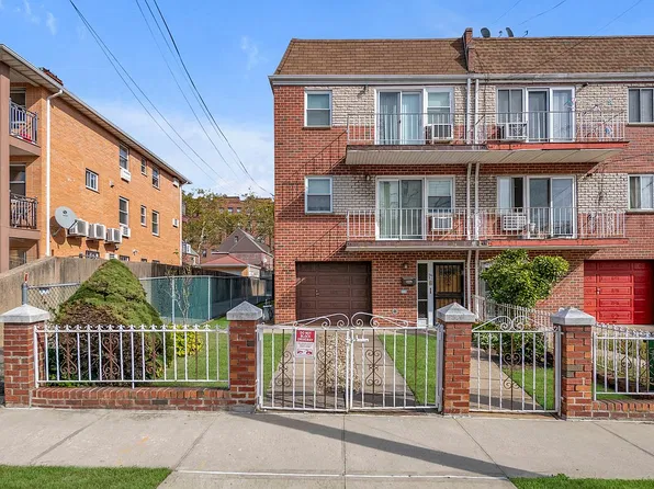 3631 166th St, Flushing, NY 11358