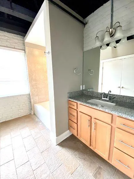 1016 Jefferson St #4 — Photo 22