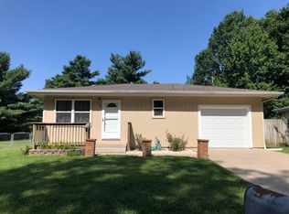 1153 S Willow Ln, Springfield, MO 65804