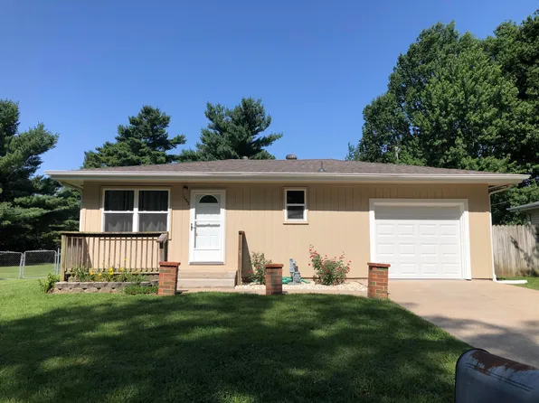 1153 S Willow Lane, Springfield, MO 65804