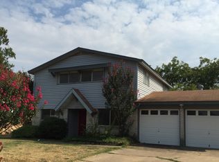 767 Briarwood Ln, Hurst, TX 76053