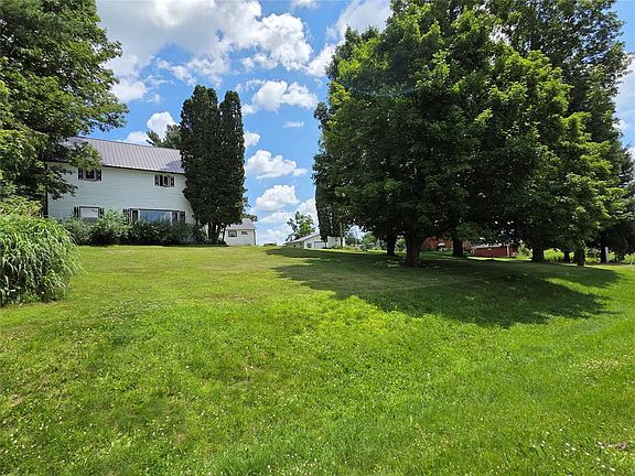 2nd image of 995 16th Street