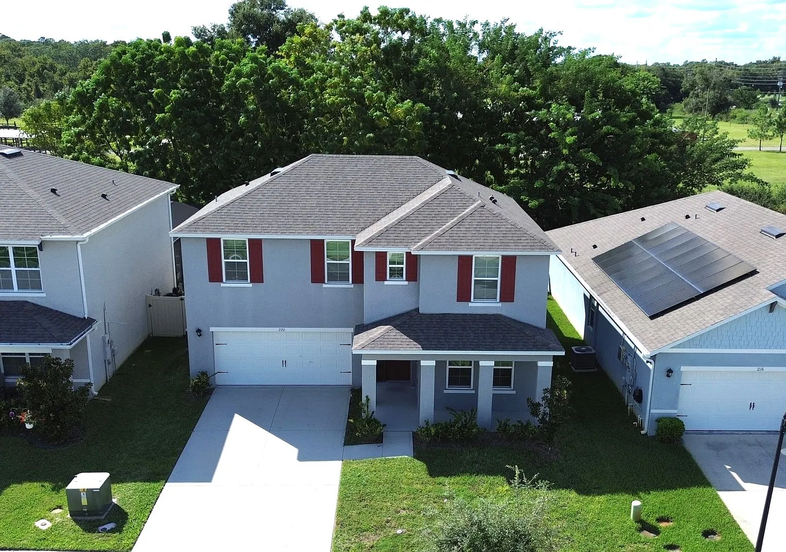 Next Gen/ Separate In Law Suite Home With Two Sets Of Appliances And Conversation View In Saint C... — Photo 1