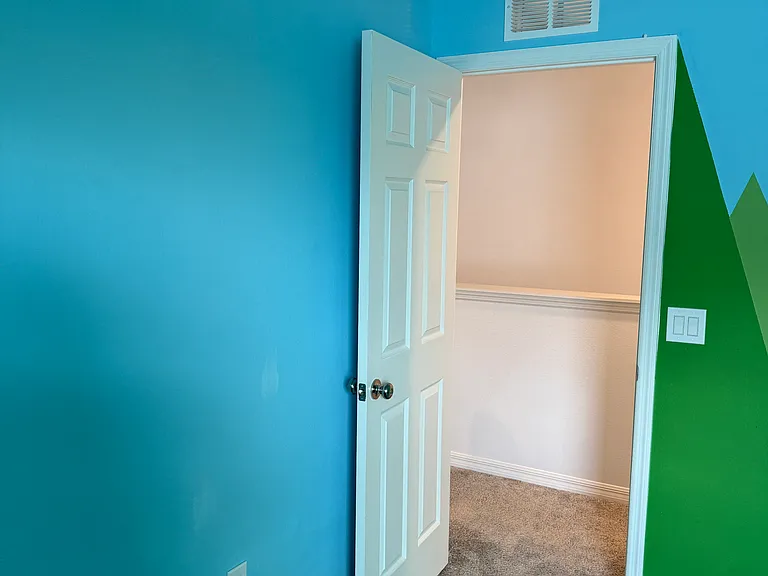 3587 Plainview Dr — Photo 38