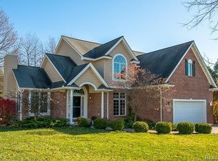 4250 Glen Eden Ct, Ann Arbor, MI 48103